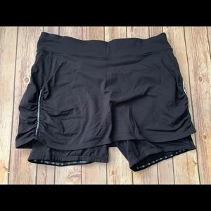 Athleta 2 in 1 Contender Skort Size XL